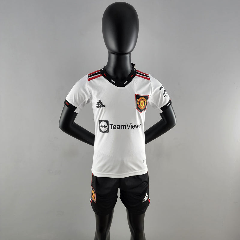 Conjunto Infantil Manchester United 2022/23 - Away